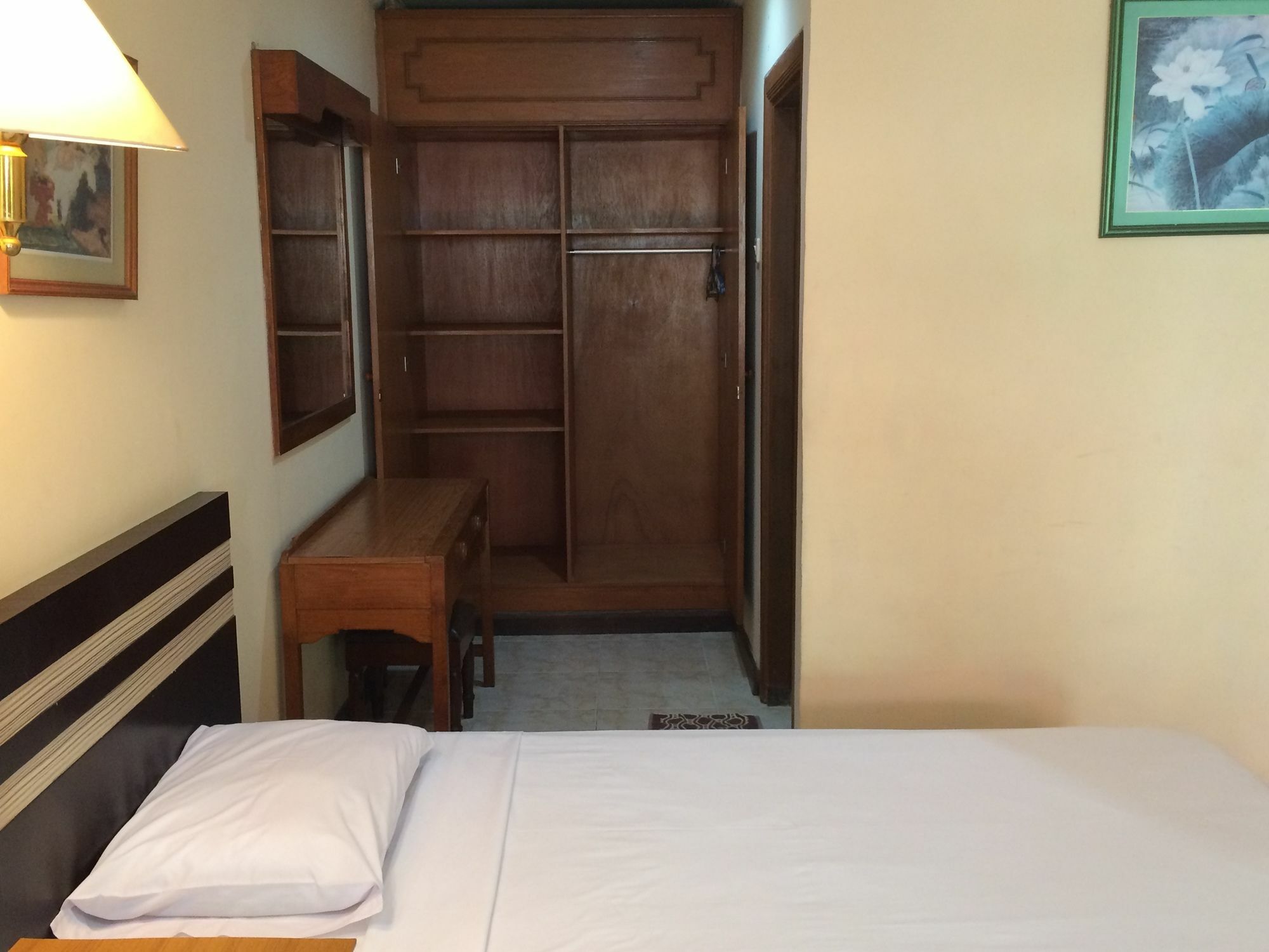 Sri Ratu Hotel レギャン エクステリア 写真