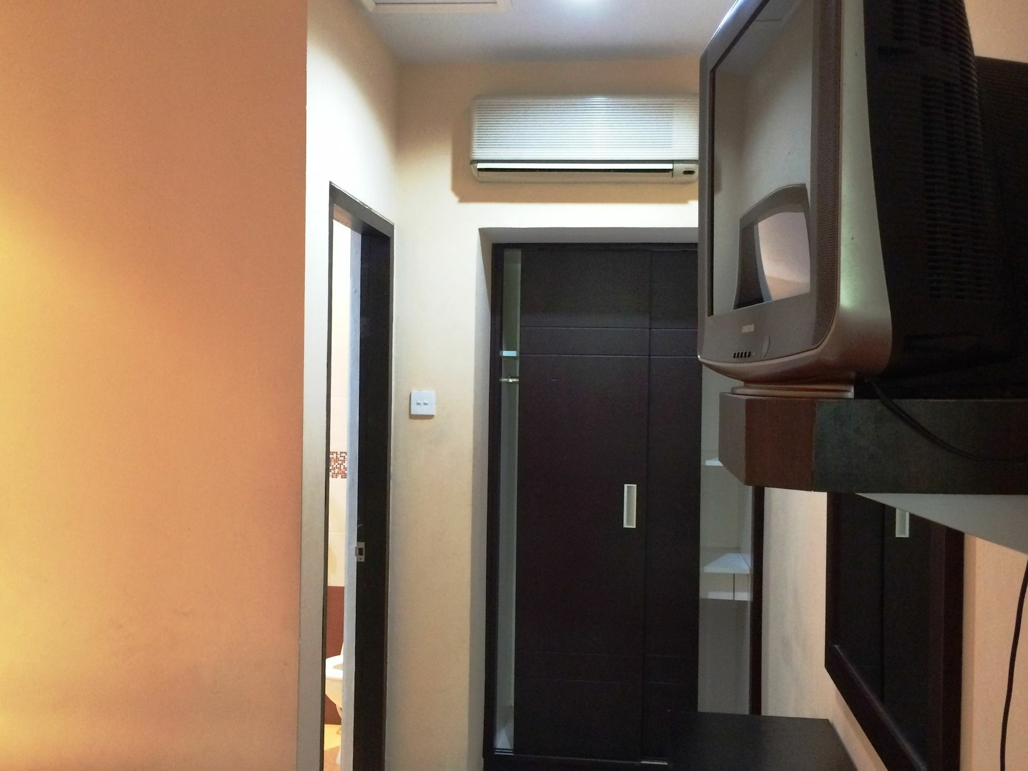 Sri Ratu Hotel レギャン エクステリア 写真